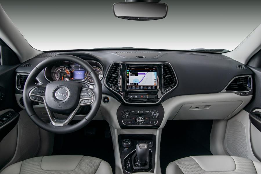 Торпедо Jeep Cherokee Limited (KL) 2018 года  (LA) (фото 3 из 3)